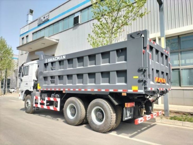 خاکستری جدید سنگین وظیفه SHACMAN F3000 کامپ راننده 6x4 420 یورو II 10 چرخ کپی