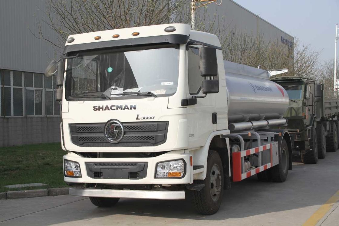 L3000 4x2 تانکر نفت کامیون 240HP