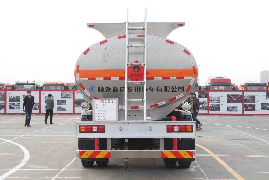 L3000 4x2 تانکر نفت کامیون 240HP