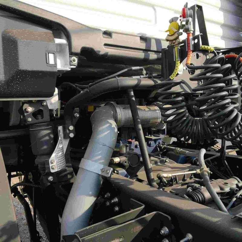 قرمز SHACMAN F3000 375HP یورو V 6 چرخ تراکتور سر 4x2 موتور WEICHAI
