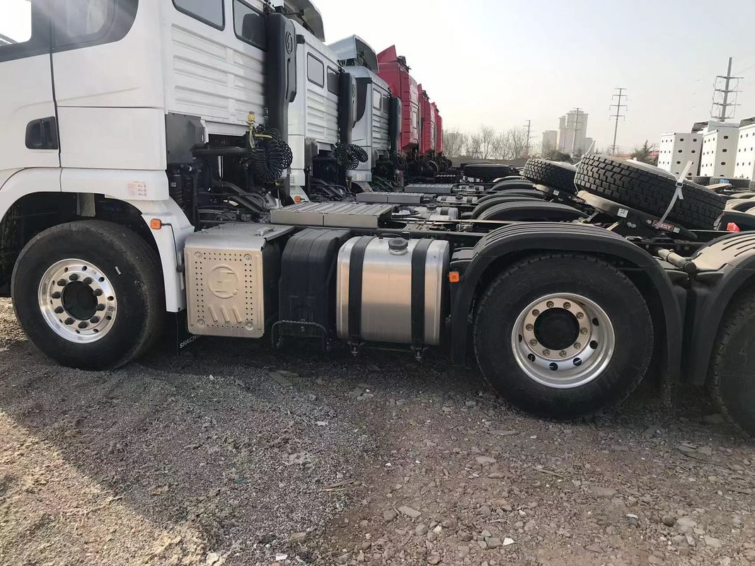 10 چرخ 6X4 SHACMAN تراکتور کامیون X3000 SHACMAN تراکتور برای تانزانیا CUMMINS ISME420 Euro3 55Ton تراکتور کامیون