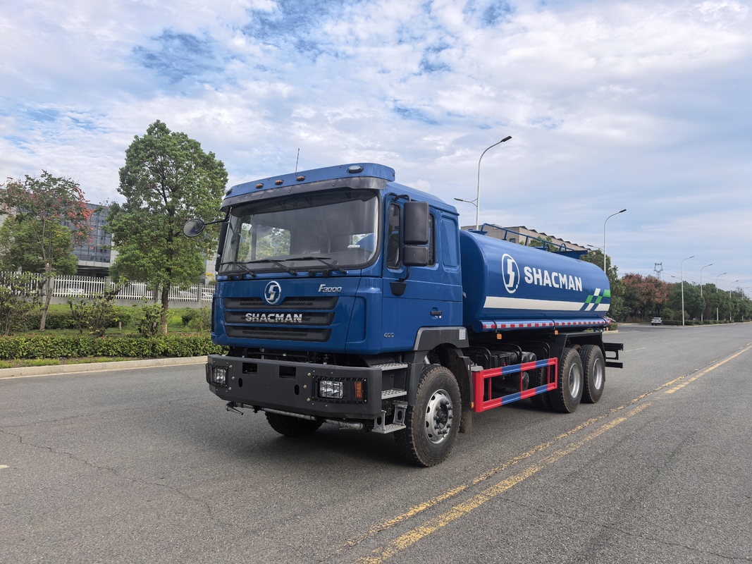 SHACMAN F3000 6x4 Water Tank Truck with 220kW Power 1240 N*M Torque and 9.726L Displacement