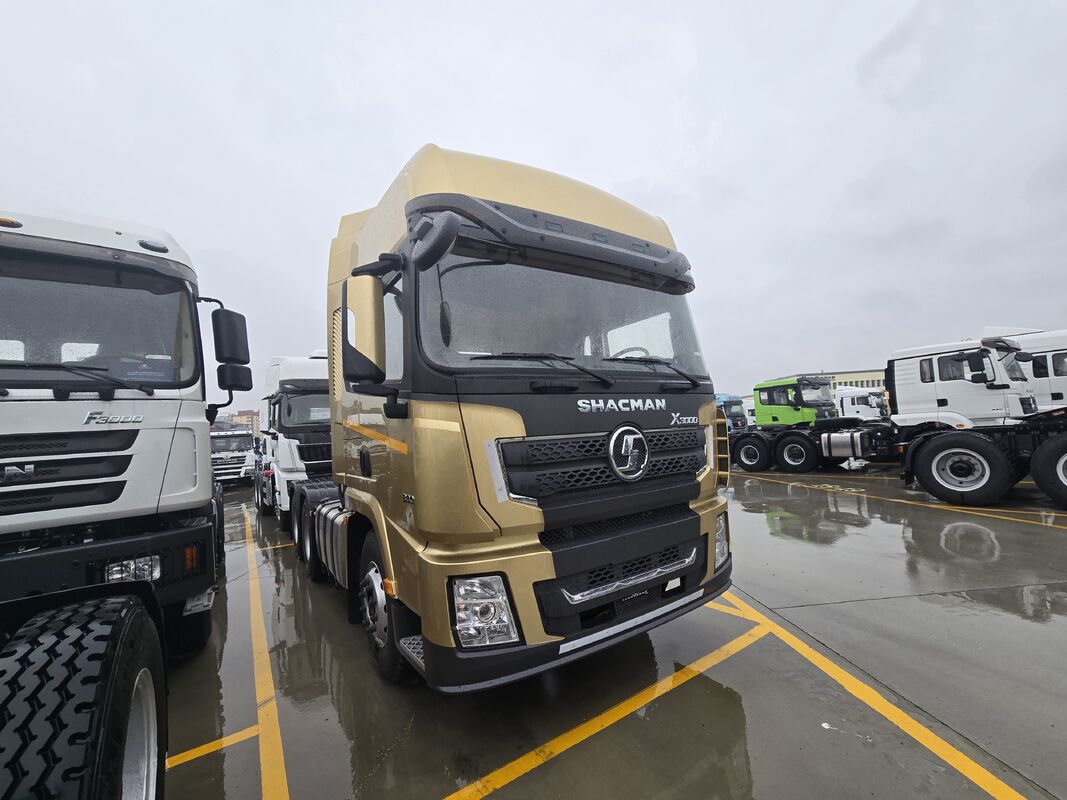 SHACMAN X3000 6X4 Tractor Truck with 600L Aluminum Fuel Tank and Left or Right Driven Variable-width Structure